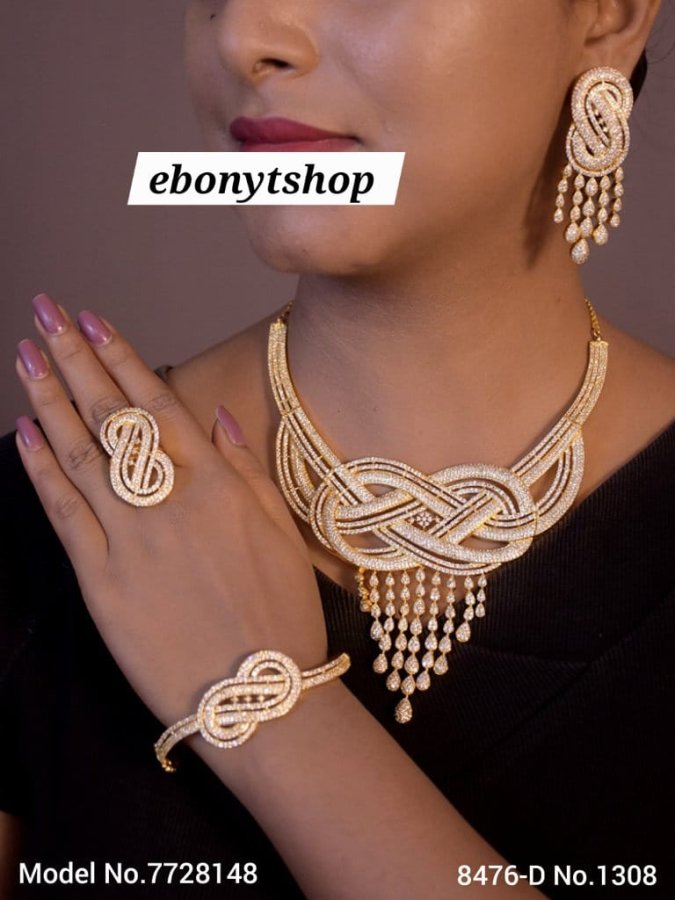 Golden Knot Jewelry Set